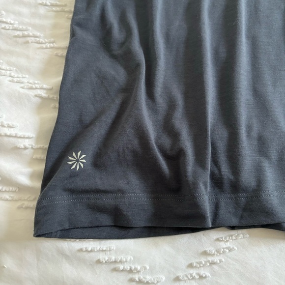 • [Athleta] Explore Tank • - Picture 10 of 13